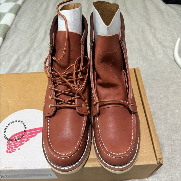 Red Wing Heritage 6 inch Moc Boot - Picture 2 of 4